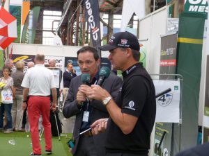 Paul Lawrie päsentiert die neuen Putter von Caldonia Golf